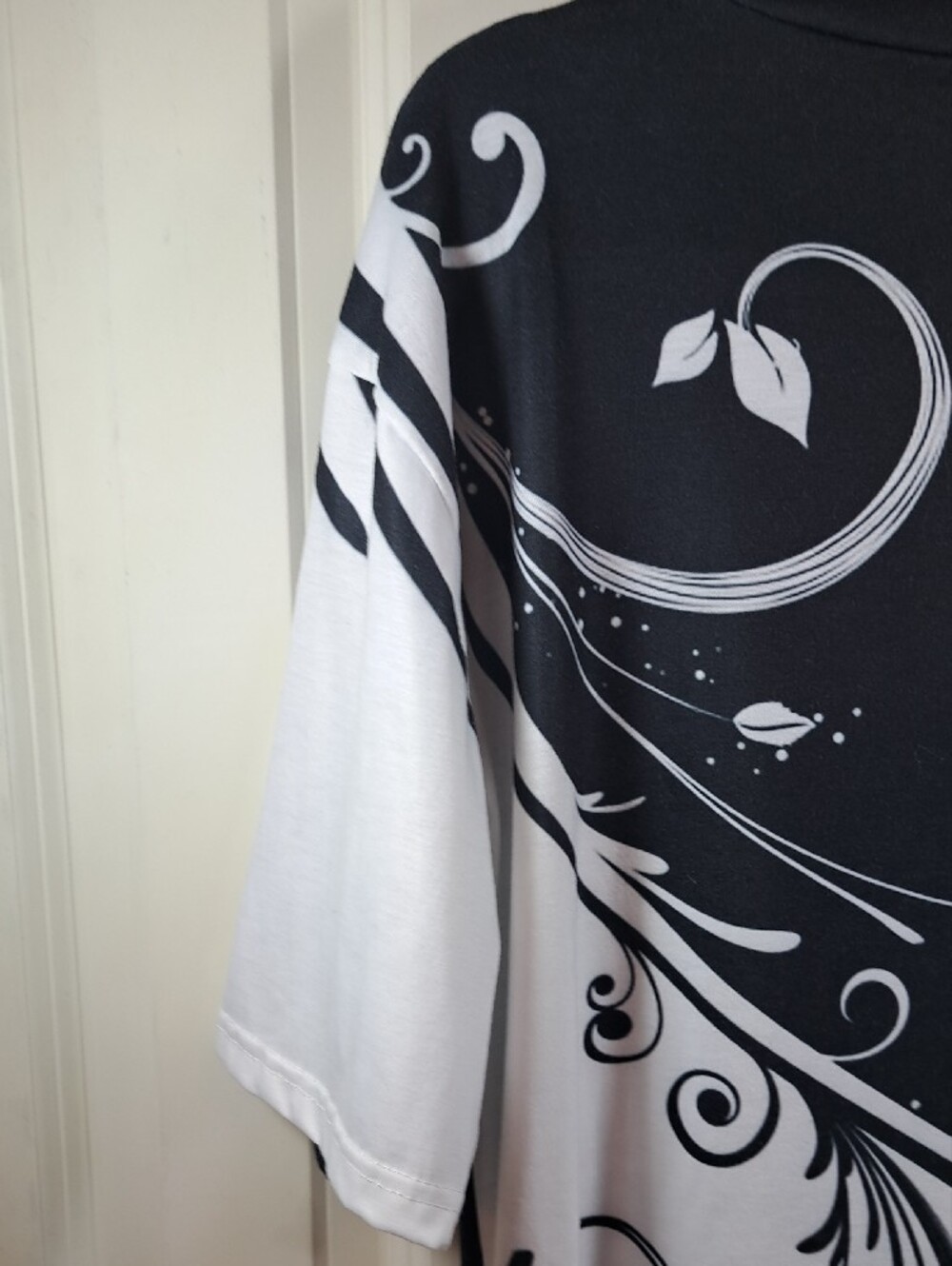 V-Neck Womens Graphic Top - Black & White - Picture 6 of 7